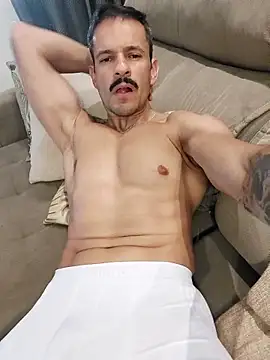 Snapshot of juniortche1313 chatting on February 2025 05:05:02 PM juniortche1313 online show from February 2025 05:05:02 PM