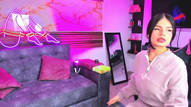 Cloe roouse online show from May 2026 01:44:02 AM