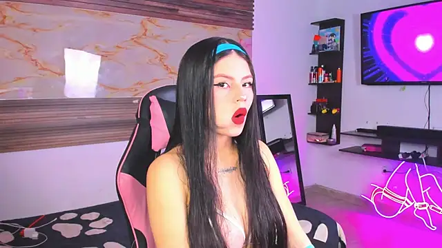 Cloe roouse online show from October 2025 07:33:02 PM