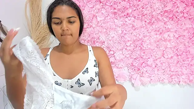 Melodymoore  online show from February 2026 09:15:01 PM