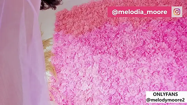 Melodymoore  online show from November 2025 10:21:02 PM