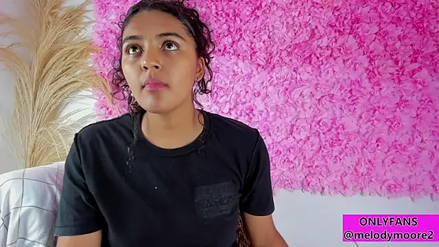 Melodymoore  online show from November 2025 10:47:01 PM