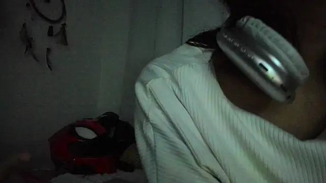 Melodymoore  online show from June 2026 05:46:01 AM