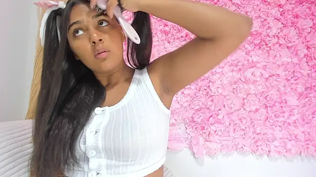 Melodymoore  online show from February 2026 09:21:01 PM