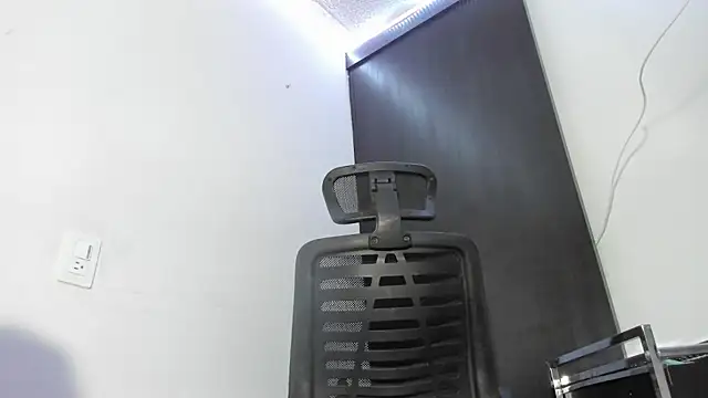 zephyra-angels online show from March 2026 05:08:02 AM