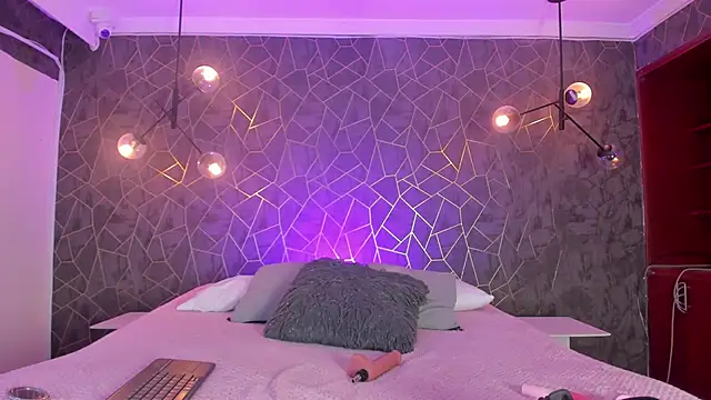 zephyra-angels online show from December 2025 03:22:01 AM