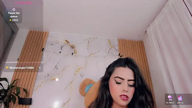 ValeriCardenas online show from May 2026 03:02:01 AM