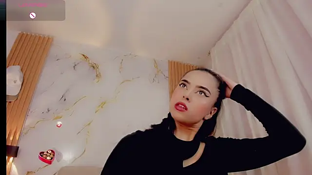 ValeriCardenas online show from November 2025 02:01:01 AM