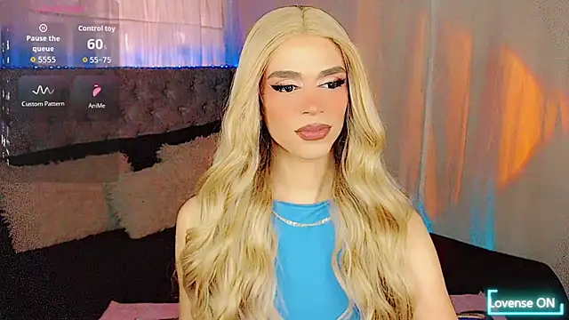 Dalila moan online show from October 2025 07:15:01 PM