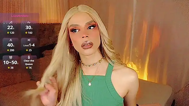 Snapshot of Dalila_moan chatting on November 2025 09:52:02 PM Dalila moan online show from November 2025 09:52:02 PM