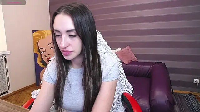 JenniferStone online show from April 2026 07:47:01 AM