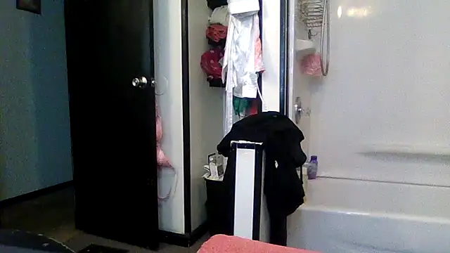 mrstoxox4594 online show from May 2026 04:32:01 PM