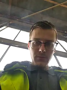 Snapshot of luckyluuk25 chatting on February 2025 10:04:02 AM luckyluuk25 online show from February 2025 10:04:02 AM