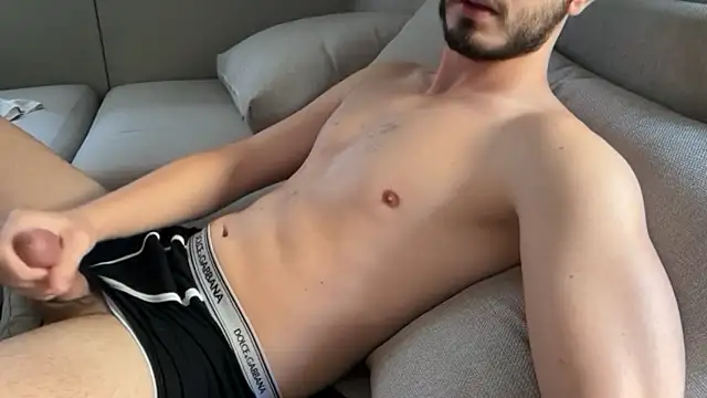 alfonso135 online show from November 2025 09:43:01 AM