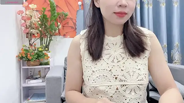 Snapshot of shishi_101 chatting on September 2025 01:12:02 AM shishi 101 online show from September 2025 01:12:02 AM