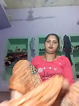 Divya Chandok online show from March 2025 10:23:02 PM