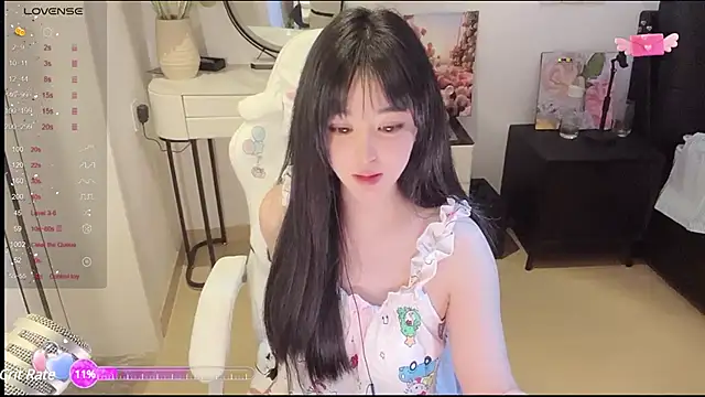 Milla-z online show from March 2025 02:06:01 PM