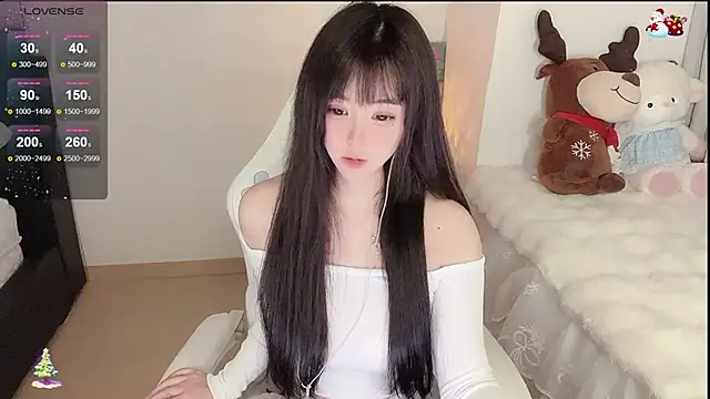 Milla-z online show from December 2025 11:48:02 AM