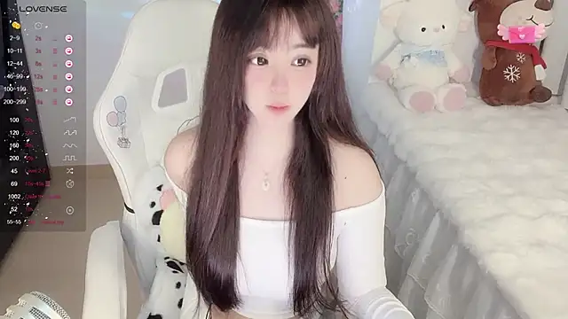 Milla-z online show from October 2025 11:23:02 AM