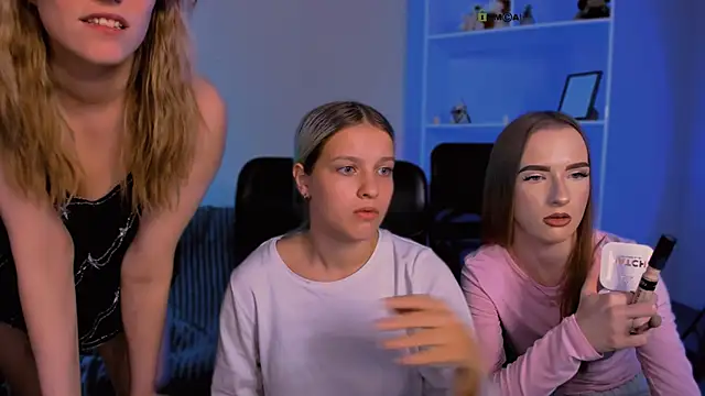 doll vey online show from November 2025 09:25:02 PM