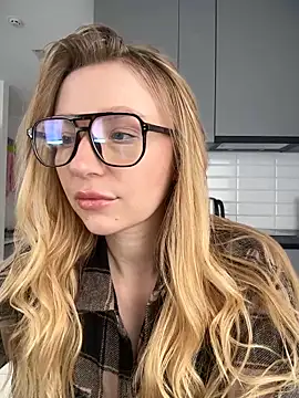 EvaBrooklyn online show from March 2025 11:38:02 AM