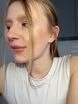 EvaBrooklyn online show from March 2025 03:22:02 PM