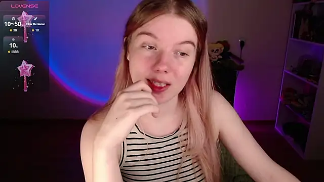 Strawberry juli online show from March 2026 02:39:02 AM