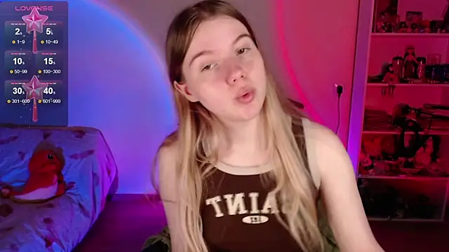 Strawberry juli online show from May 2026 03:59:01 AM