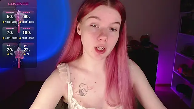 Strawberry juli online show from November 2025 07:56:02 AM