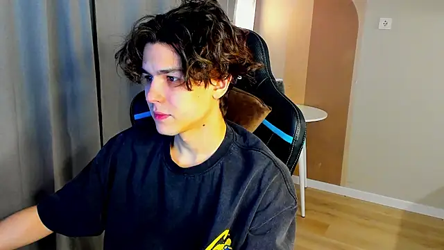 TravisRevas online show from February 2026 03:50:01 AM