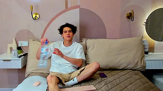 TravisRevas online show from February 2026 05:13:01 PM