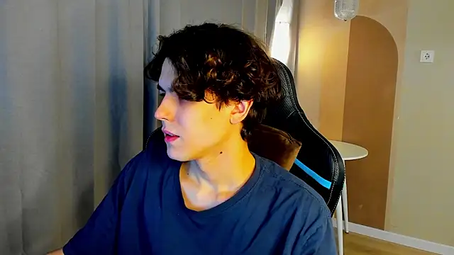 TravisRevas online show from March 2026 03:35:02 AM