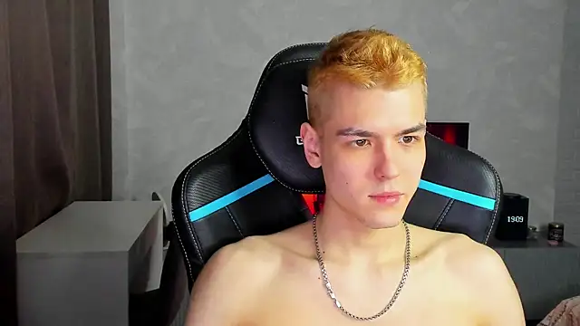 TravisRevas online show from March 2025 04:11:02 PM