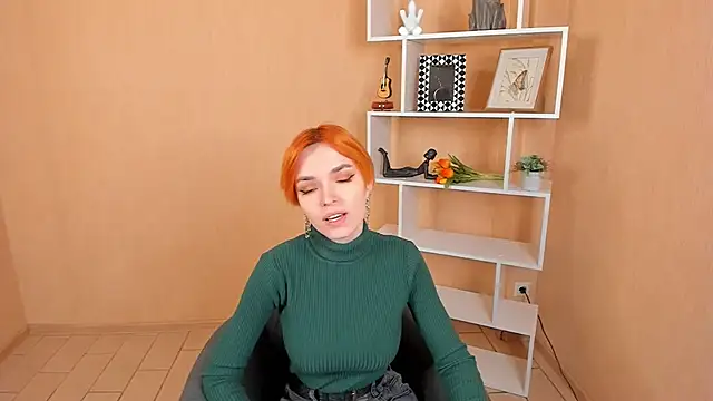 TaiteGawne online show from March 2025 06:57:01 AM