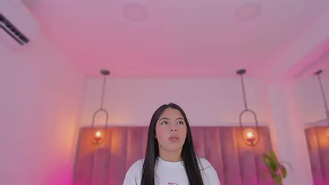 Haily b online show from March 2026 08:05:01 PM