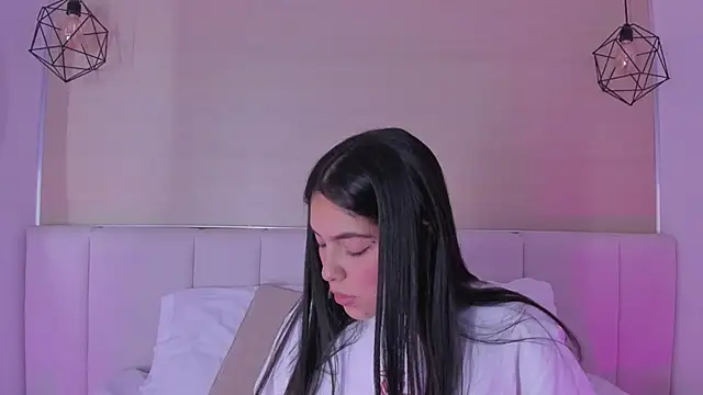 Haily b online show from May 2026 12:12:01 PM