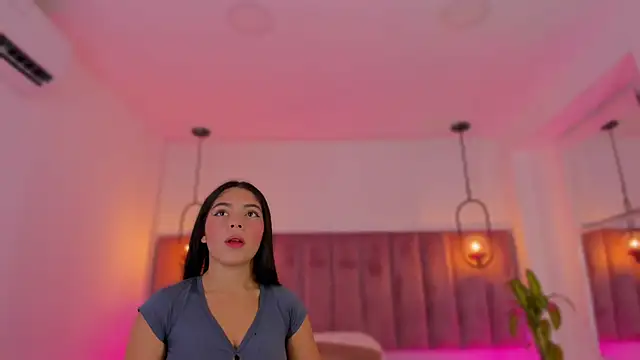 Haily b online show from February 2026 07:55:02 PM