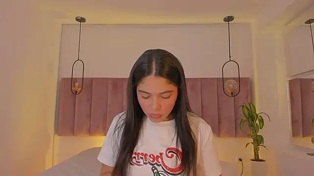 Haily b online show from March 2026 08:03:01 PM