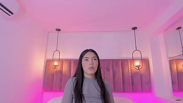 Haily b online show from February 2026 08:38:01 PM