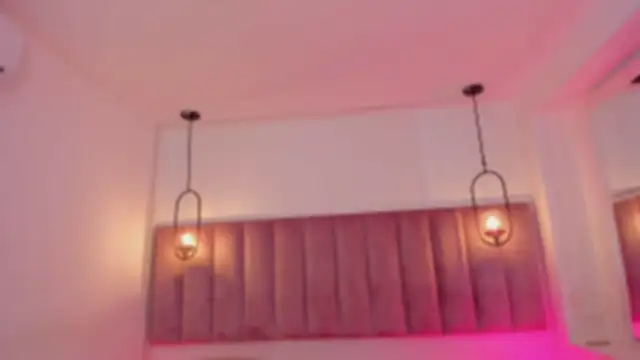 Haily b online show from November 2025 07:58:02 PM