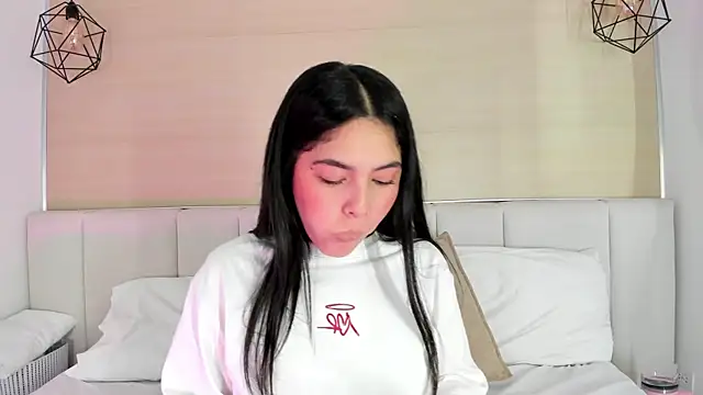 Haily b online show from May 2026 12:33:02 PM