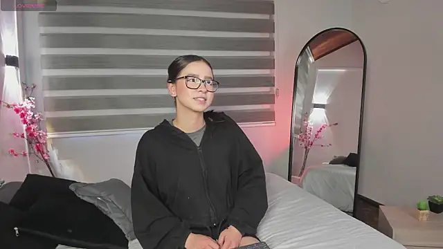 sweet obsession   online show from September 2025 07:41:01 PM