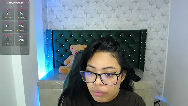 Sarah evansm online show from September 2025 02:11:01 AM