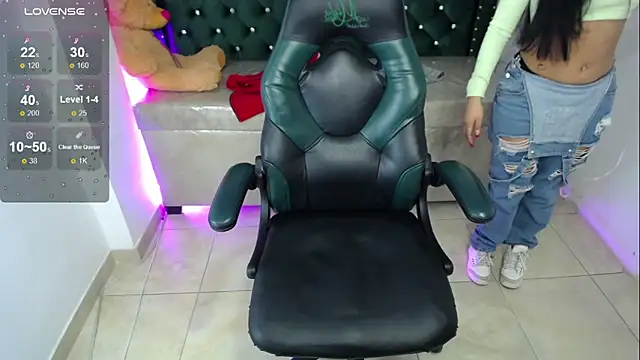 Snapshot of Sarah_evansm chatting on November 2025 02:59:02 AM Sarah evansm online show from November 2025 02:59:02 AM