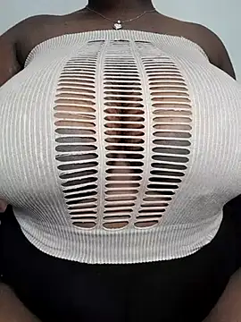 wamie12 online show from March 2025 11:11:01 PM