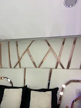 Madisson-Rivas online show from January 2026 08:40:02 PM