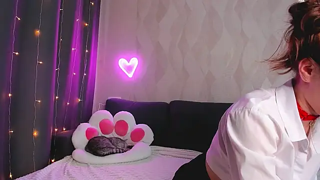 EmmaVictori1 online show from May 2026 08:21:02 AM