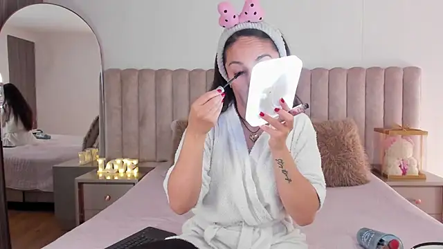 Sophie Restrepo online show from March 2025 02:42:02 PM