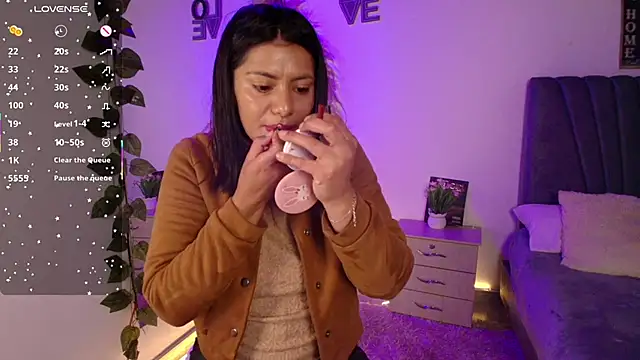 miaoconell online show from April 2026 11:49:02 AM