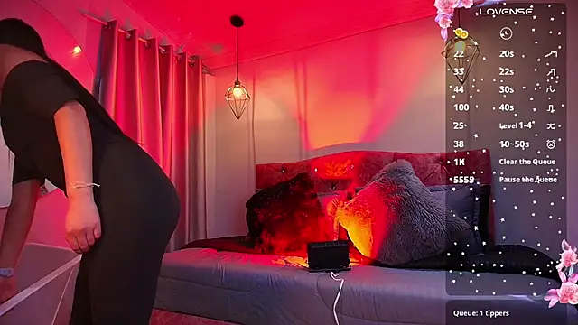 Snapshot of miaoconell chatting on October 2025 11:55:02 AM miaoconell online show from October 2025 11:55:02 AM